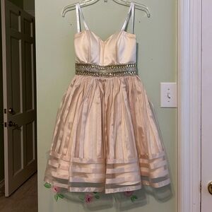 Rachel Allan Sweetheart Neck Strapless Short Fit & Flare Dress in Champagne 6658